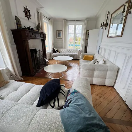 La Maison De Blandine Онфлёр